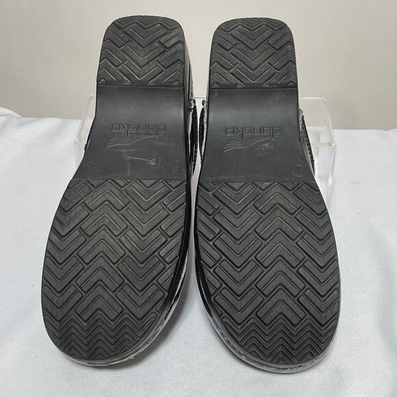 Dansko Clogs Women's EU 40 US 9.5  Multicolor Swirl Rainbow Slip On Comfort Shoe - Picture 8 of 9